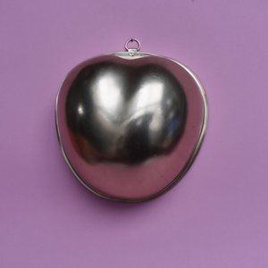 Copper cake pan / Jell-O mold • Cherry